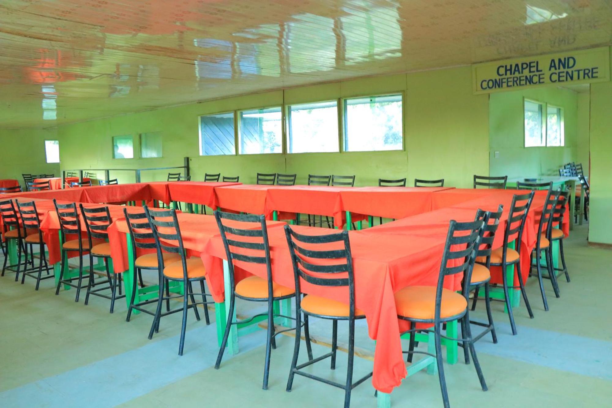 Rhino Tourist Camp Hotel Ololaimutiek Kültér fotó